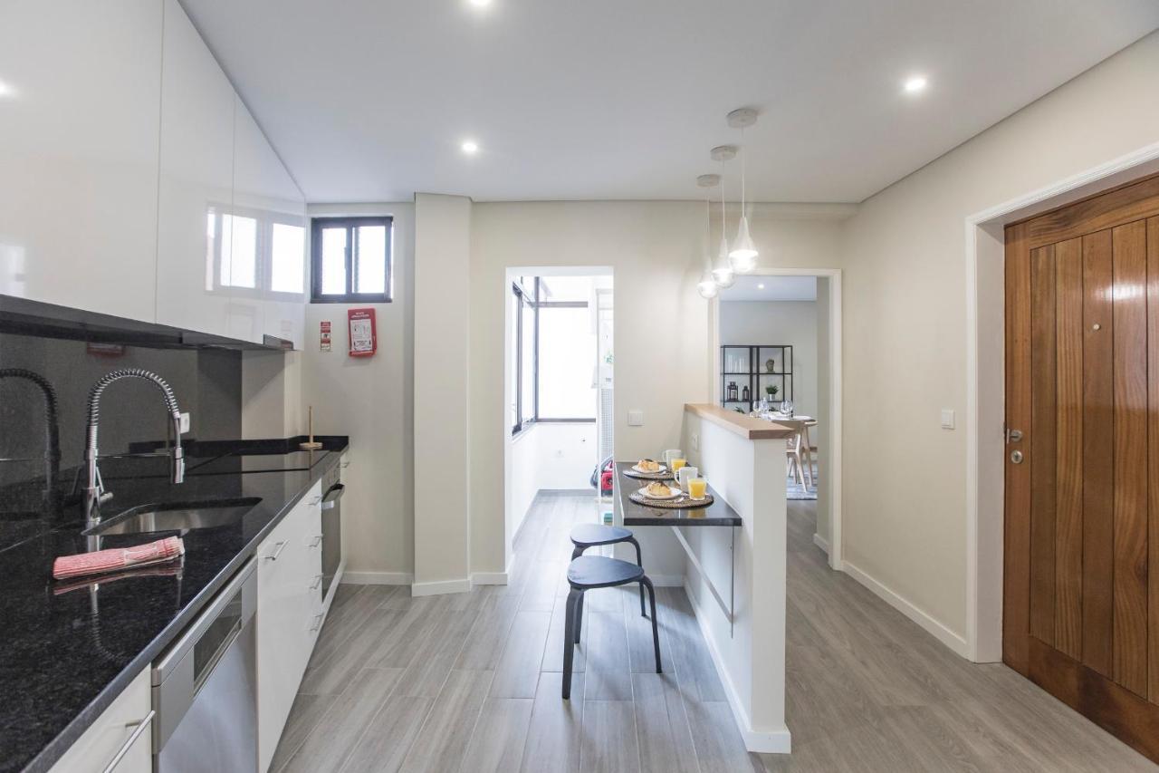 2Br Flat W/ Ac & Great Views By Lovelystay Віла-Нова-де-Гая Екстер'єр фото