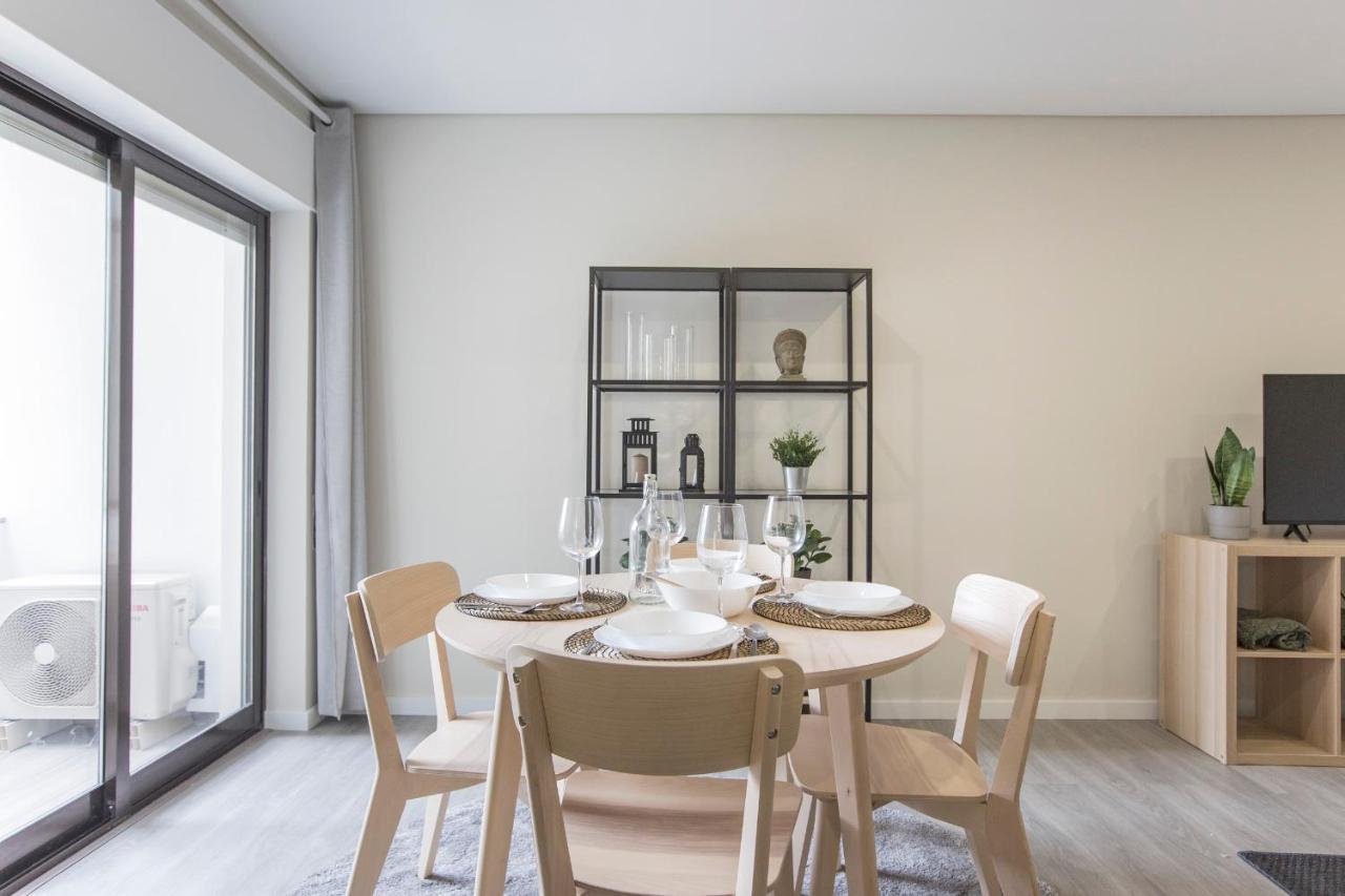 2Br Flat W/ Ac & Great Views By Lovelystay Віла-Нова-де-Гая Екстер'єр фото