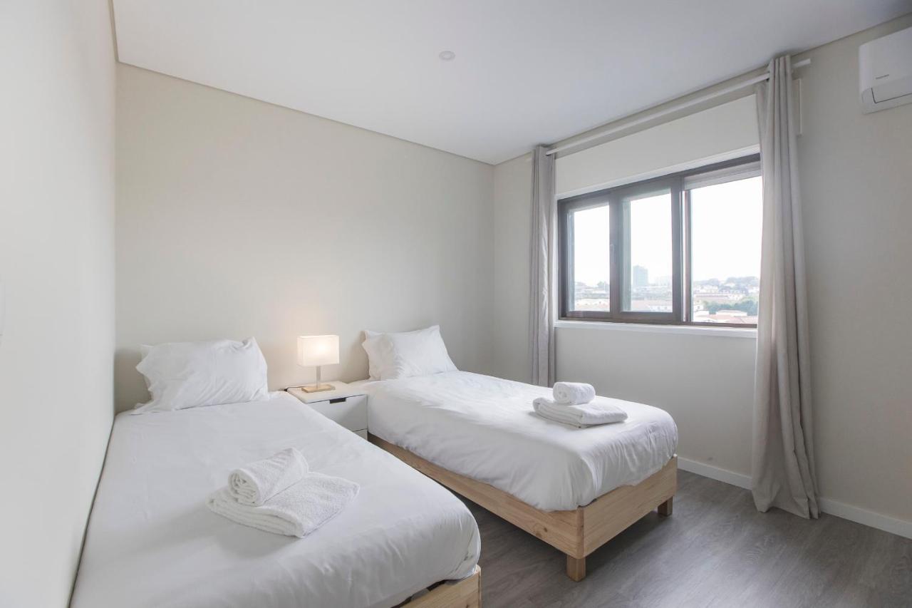 2Br Flat W/ Ac & Great Views By Lovelystay Віла-Нова-де-Гая Екстер'єр фото